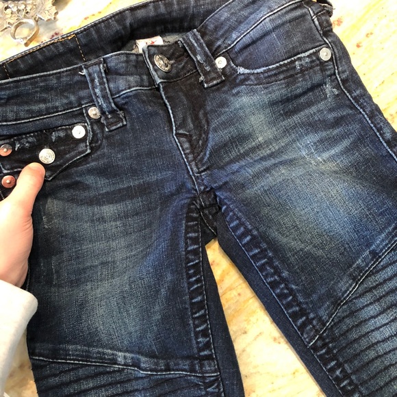 True religion stretchy & flattering quality jeans! - Picture 4 of 7